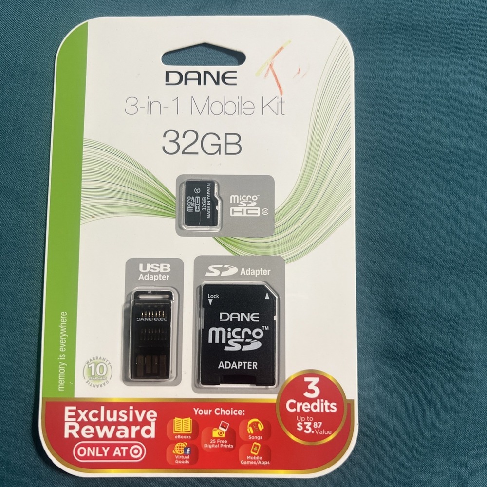 Dane 3-In-1 Mobile Kit 32 GB Micro SDHC Card With USB Adapter and SD Adapter New